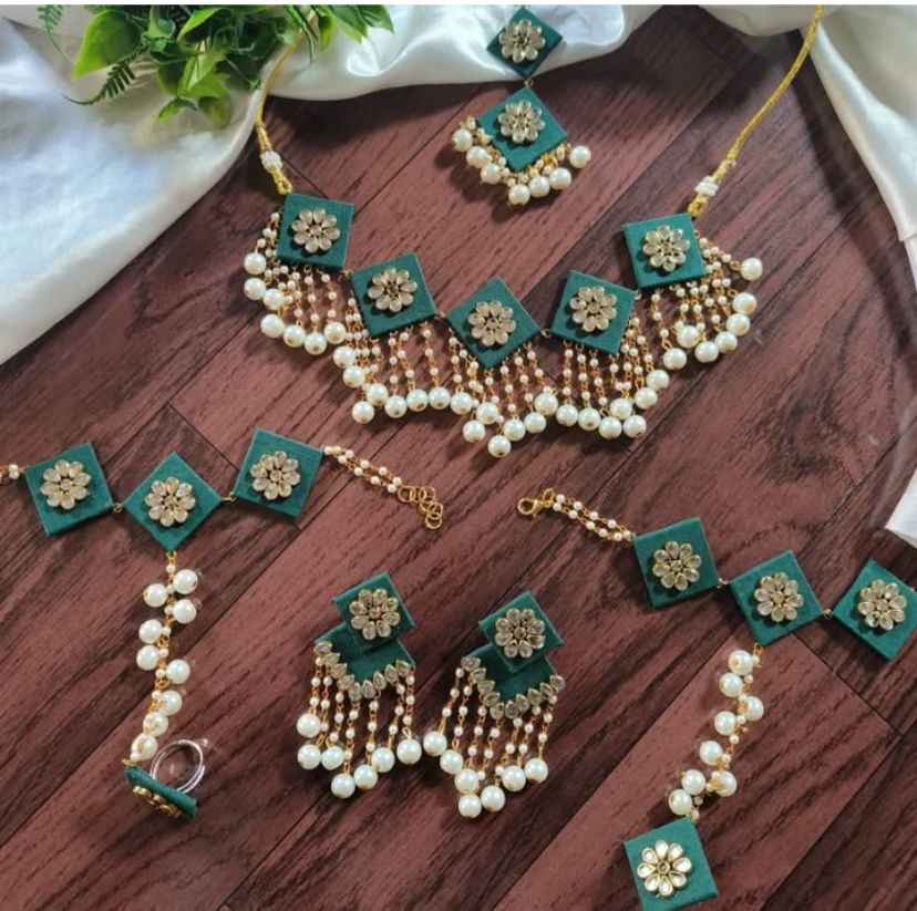 Dark green kundan jewellery