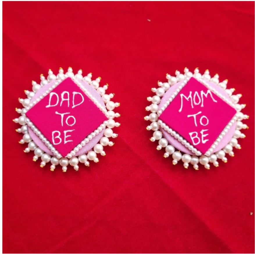 Mom dad beads brooch