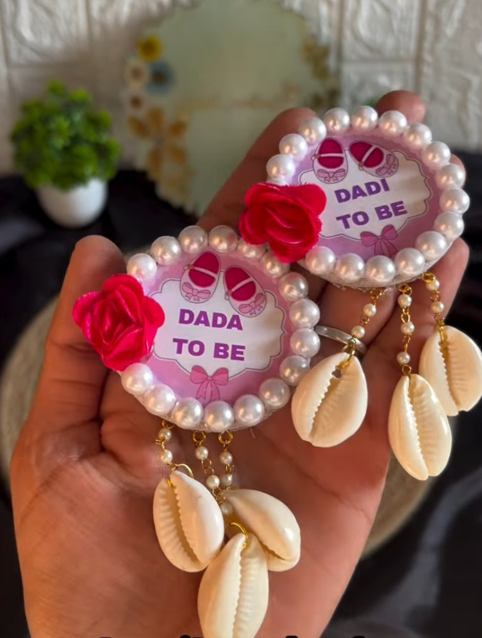 Mom dad shell brooch