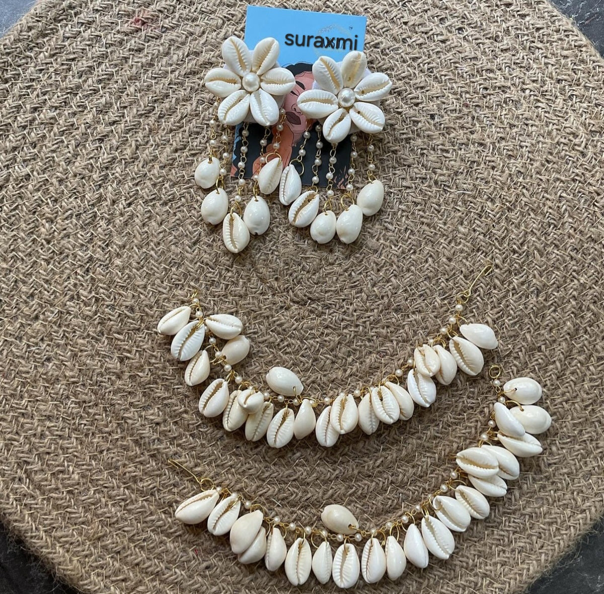 Shell Earrings & Tikka