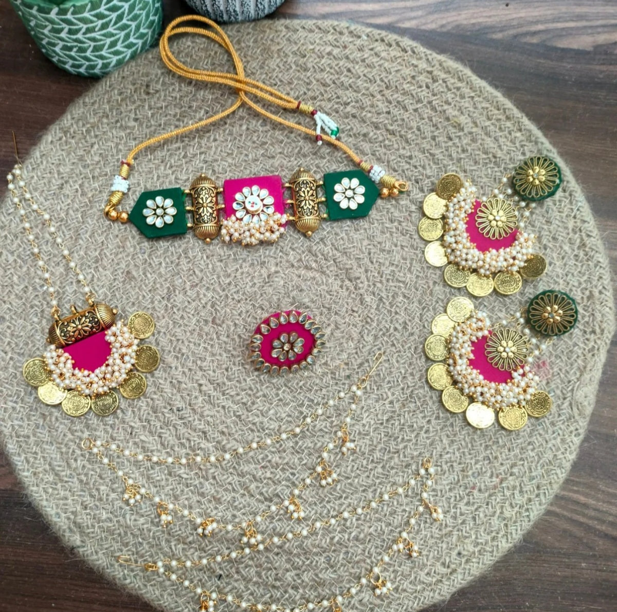 Pink green coin set