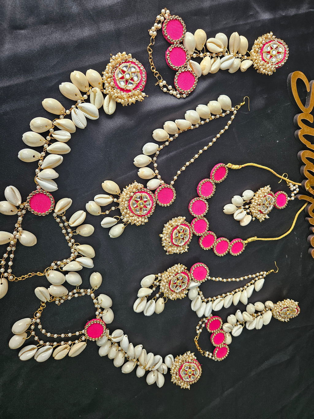 Pink shell Kundan jewellery