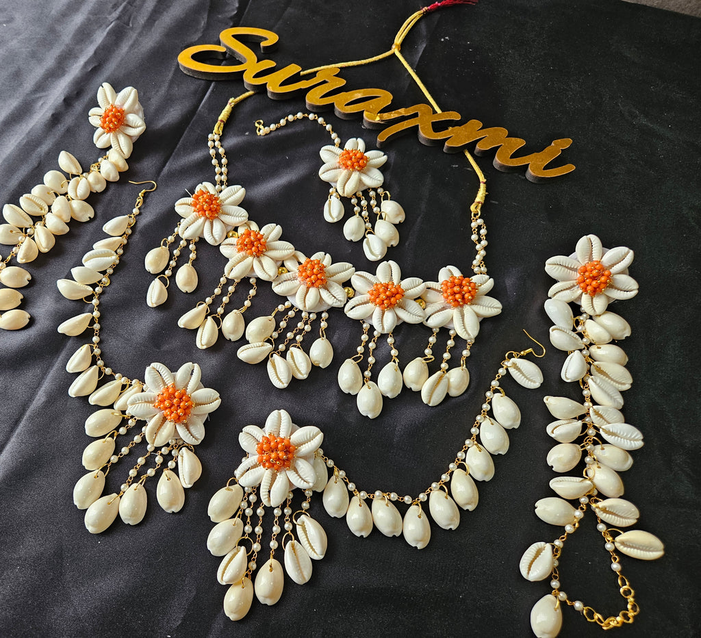 Shell flower jewellery