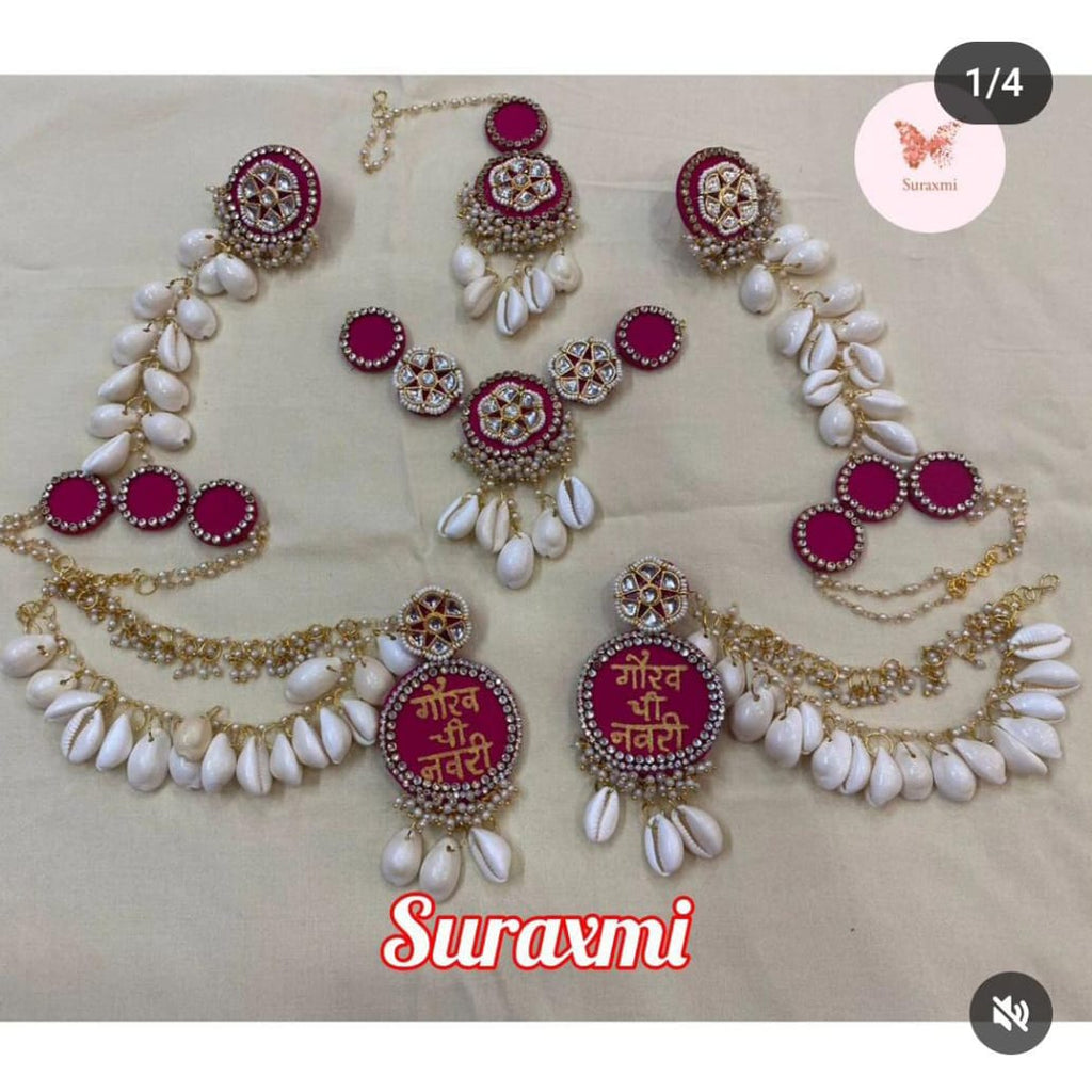 Pink shell jewellery With Name