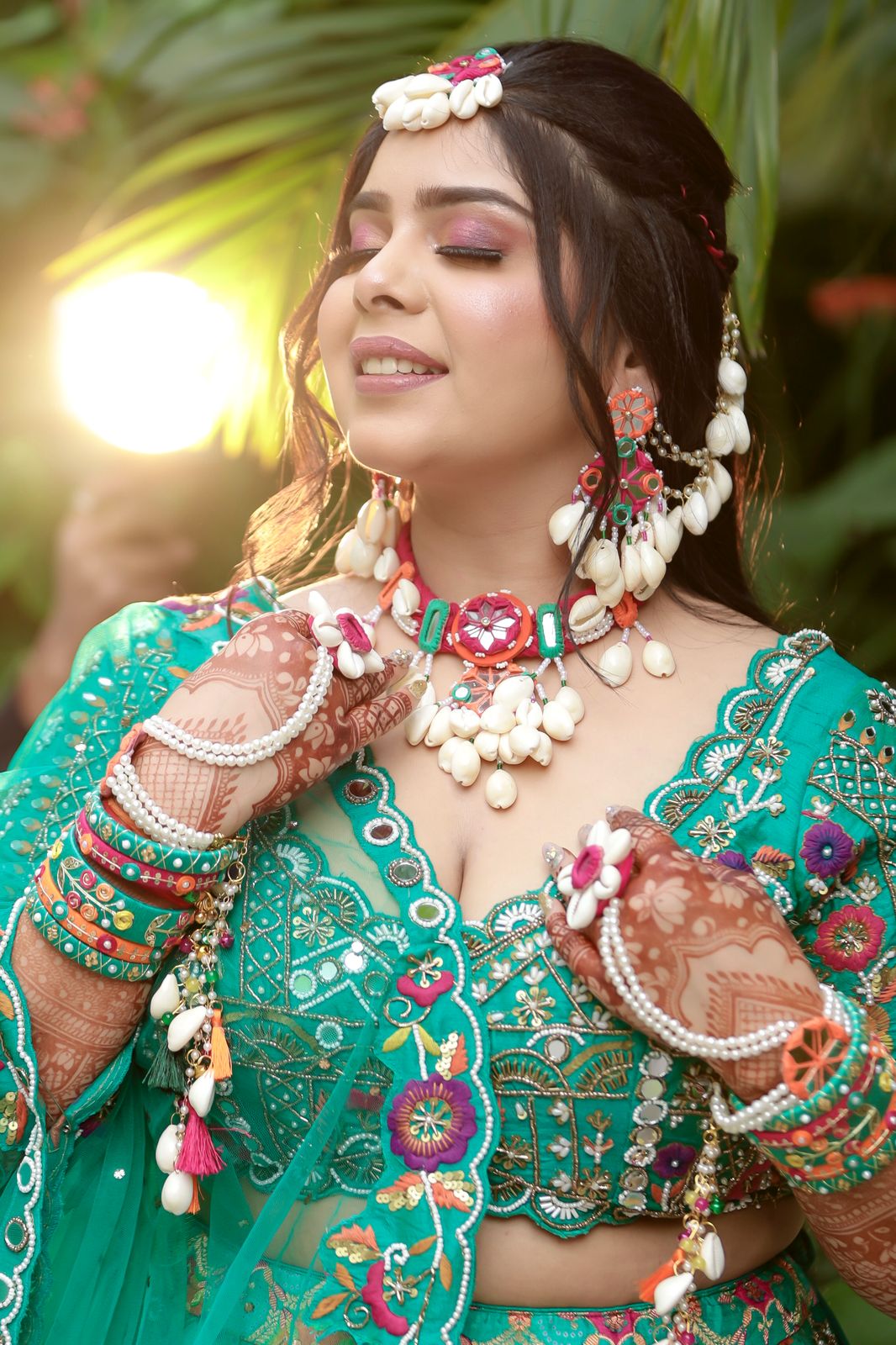 Multicolor mirror shell jewellery