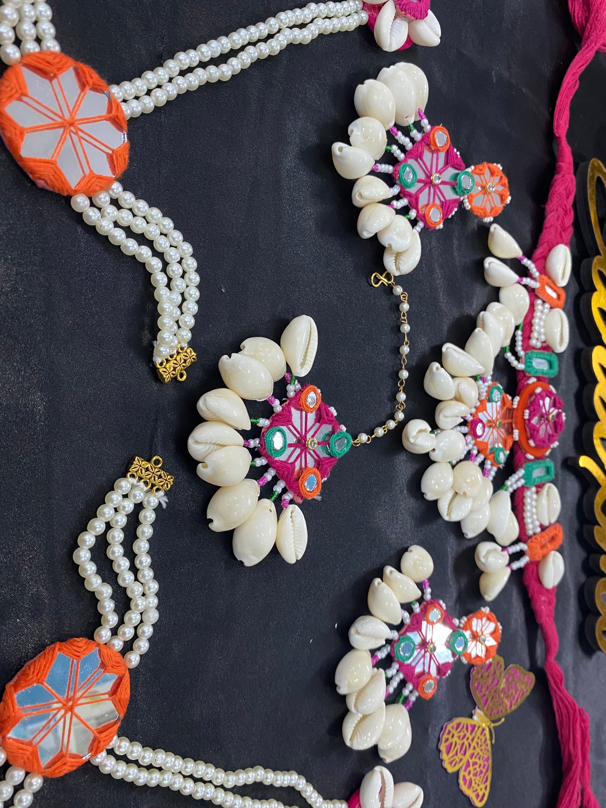 Multicolor mirror shell jewellery