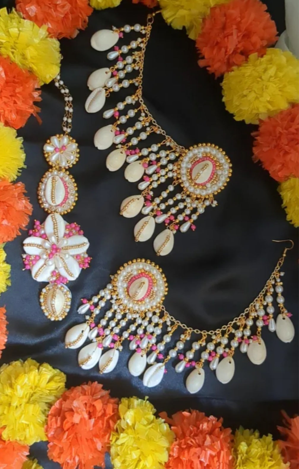 Noorani earrings Tikka