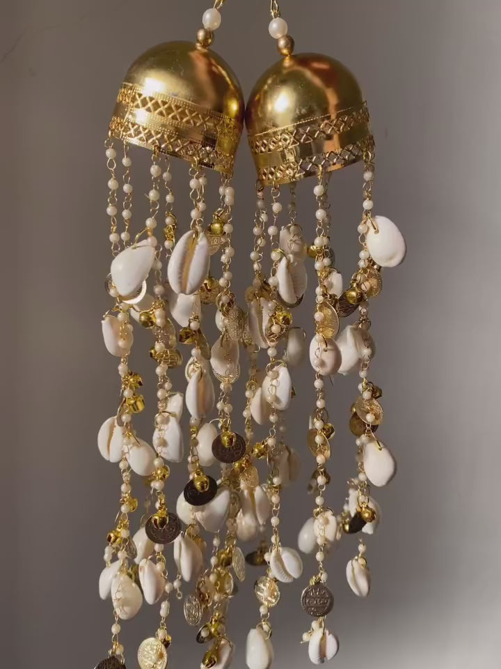 Kalire with shell ,coin