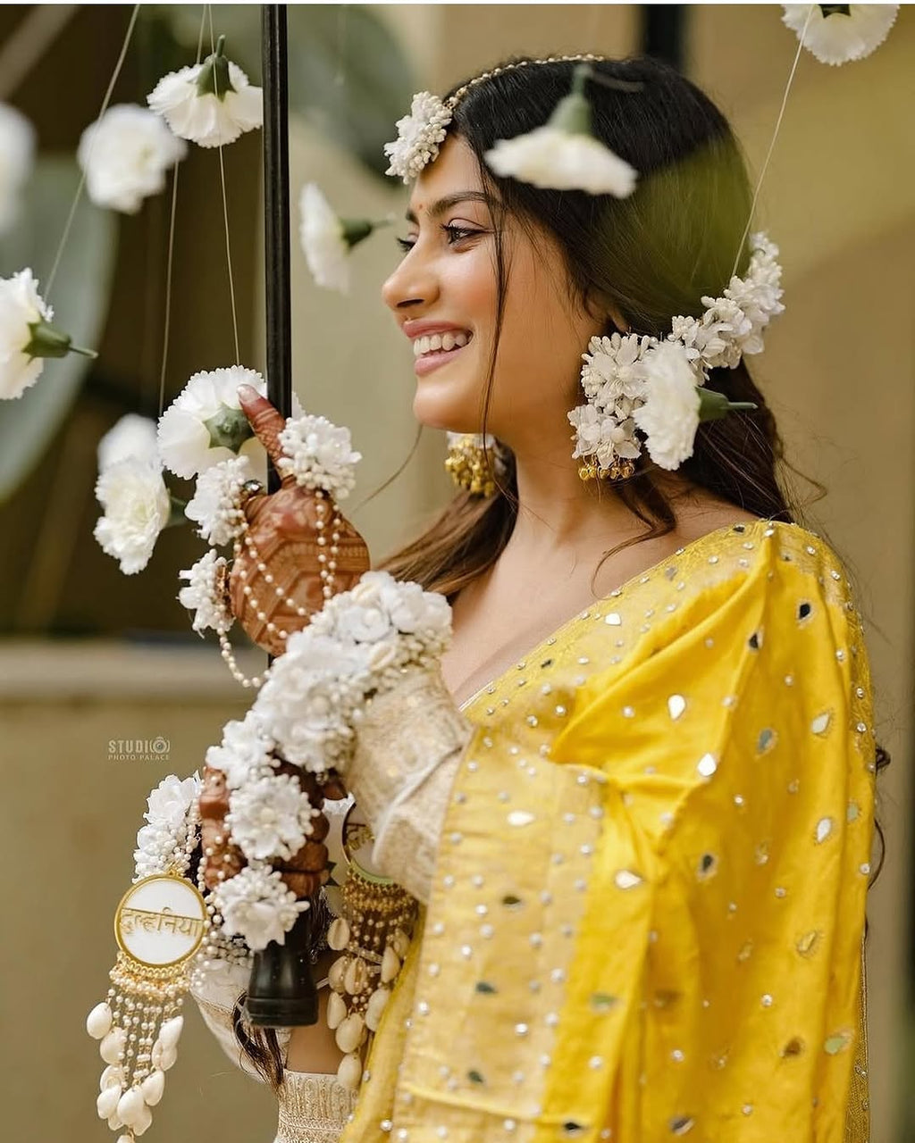 White floral jewellery